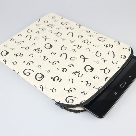 Tablettasche Hindi Numbers, weiß, Bio-Baumwolle, Canvas