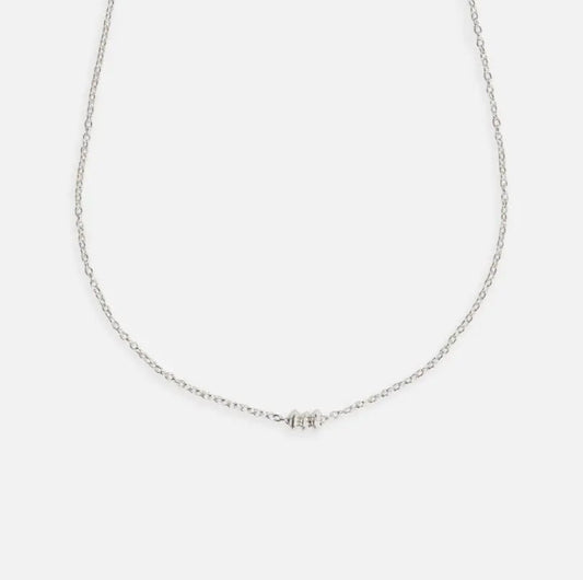 Faire Halskette mit kleinen Kugeln aus 925er Silber