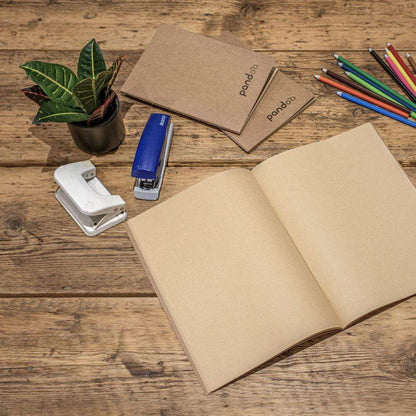 Buntstifte aus recyceltem Zeitungspapier