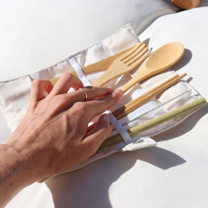 Picknick- und Reisebesteck-Set aus Bambus