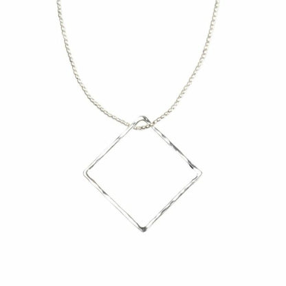 Kettenanhänger Quadrat, handgefertigt aus recyceltem 925er Silber